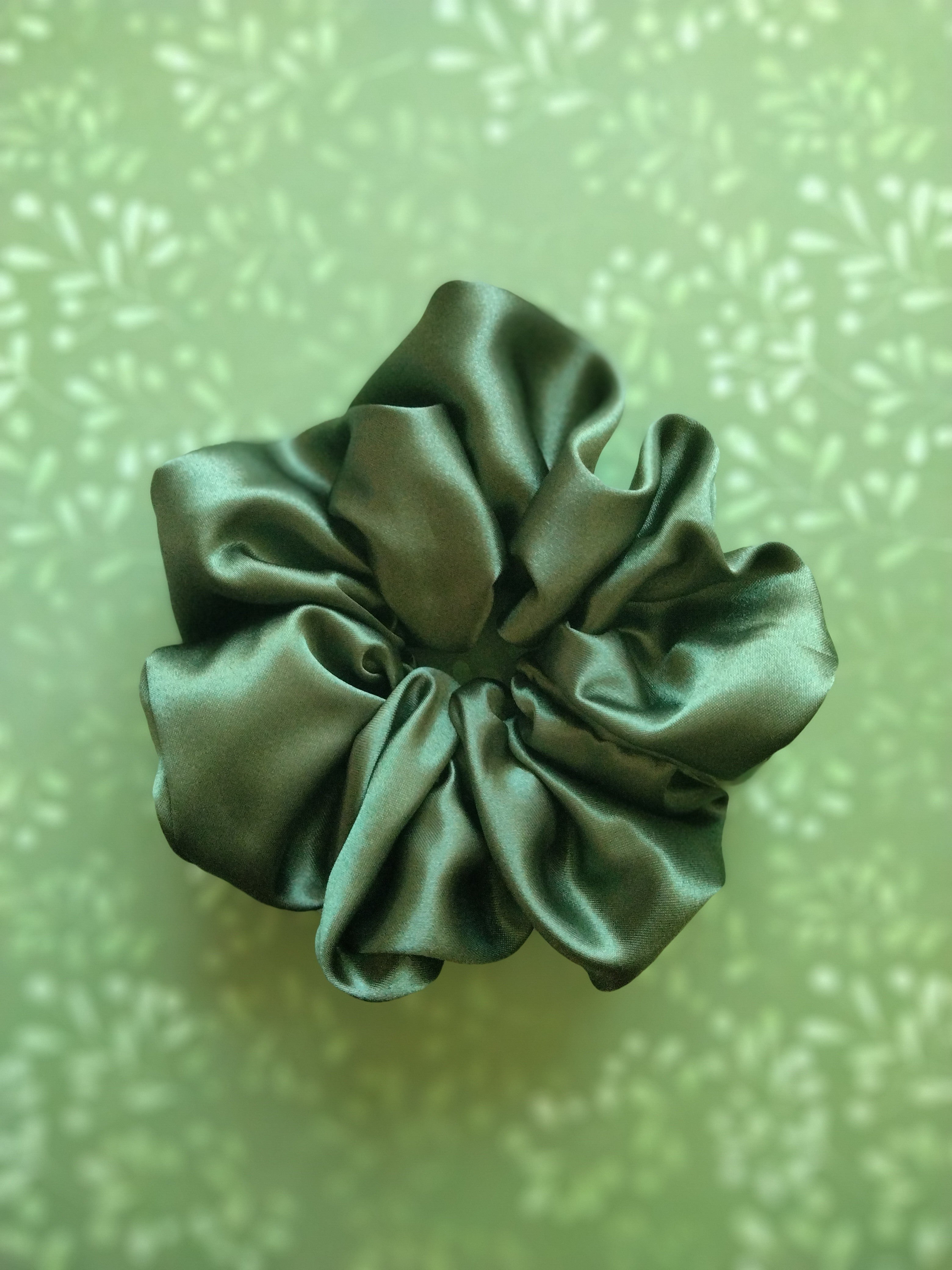 Scrunchie satin oliva