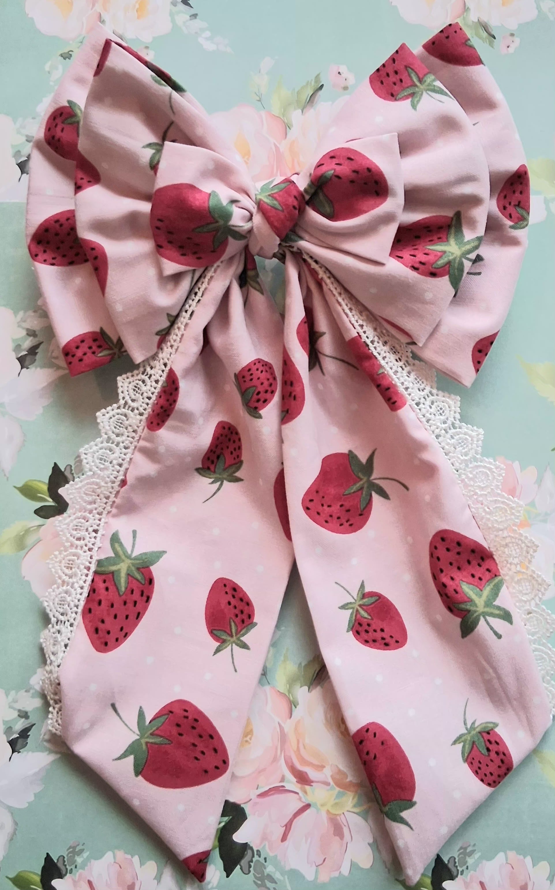 Bow frutal coquette fresa