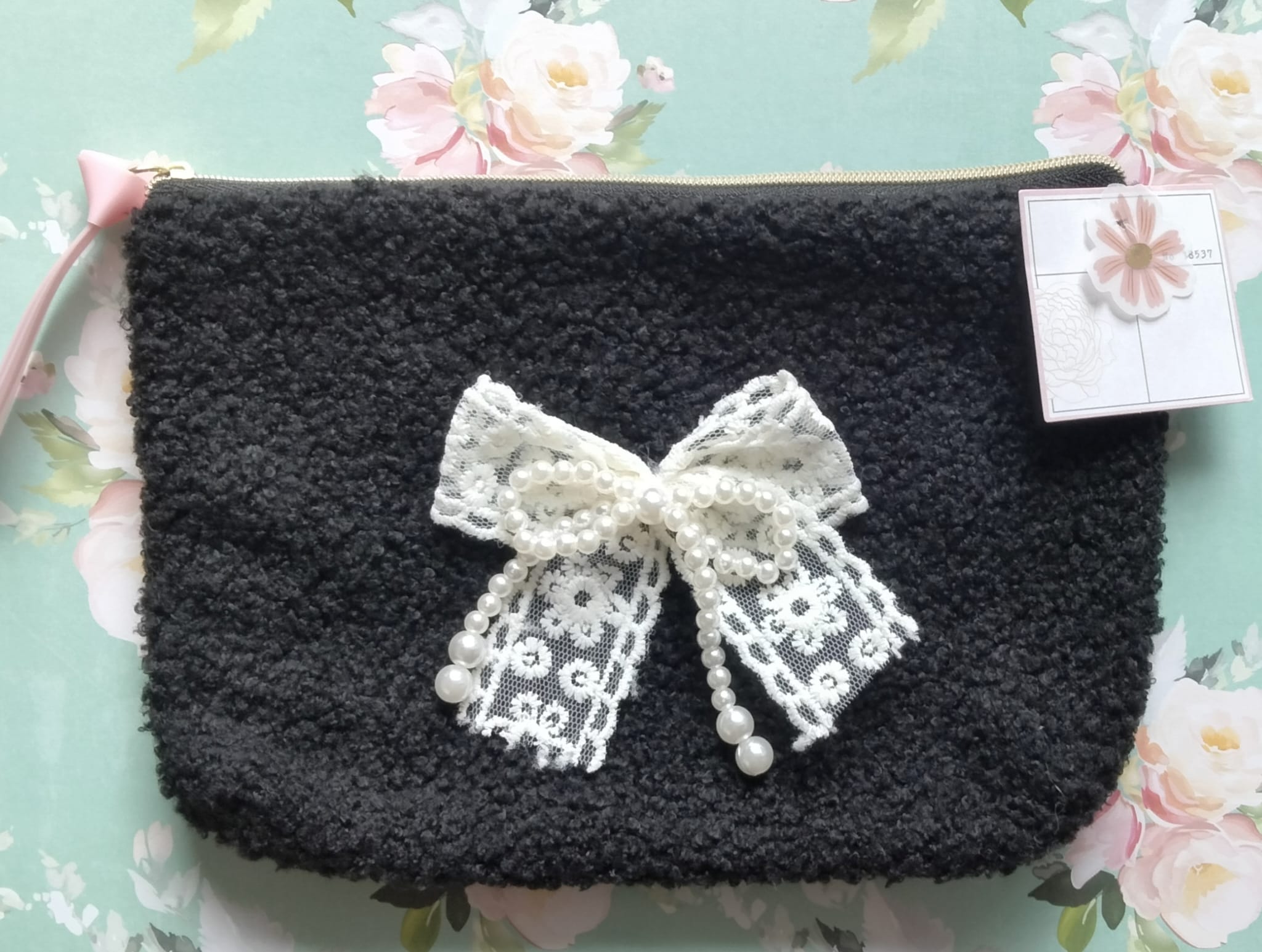Cosmetic bag